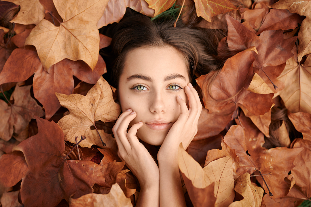 Você está visualizando atualmente Dicas para manter a pele bem cuidada no outono